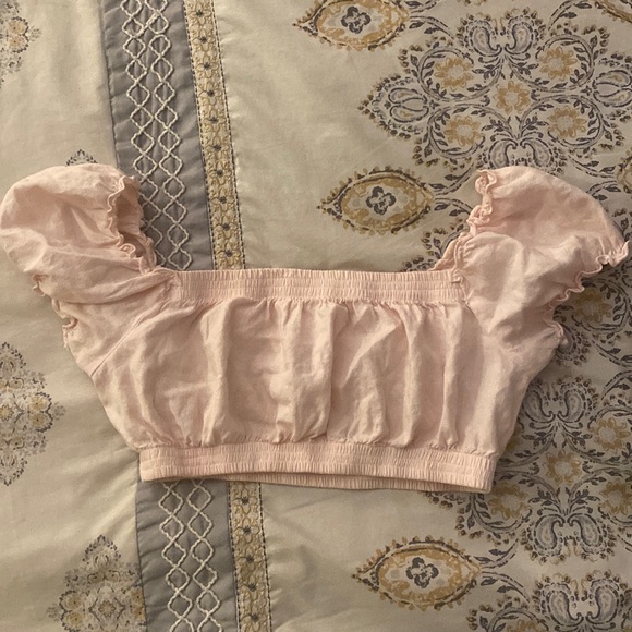 Brandy Melville Light Pink Puff Sleeve Cropped Bra Crop Top - Picture 1 of 5